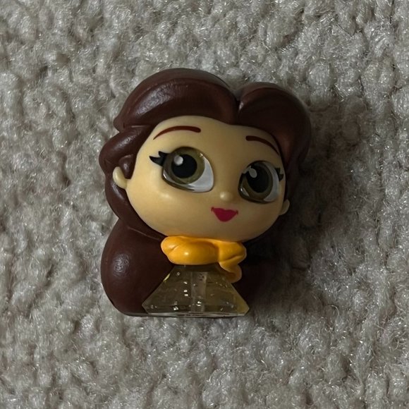 Disney Doorables Series 6: Tiana and Belle Pair (SPECIAL EDITION) - Picture 3 of 4